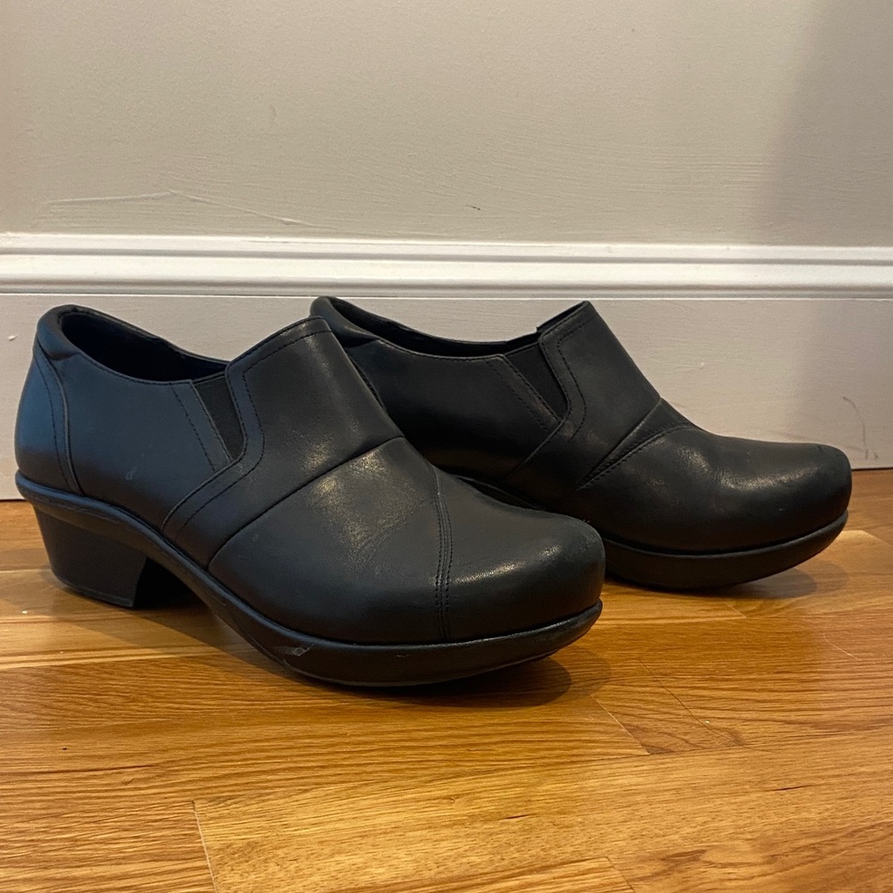 Women's Black Slip-On Shoes